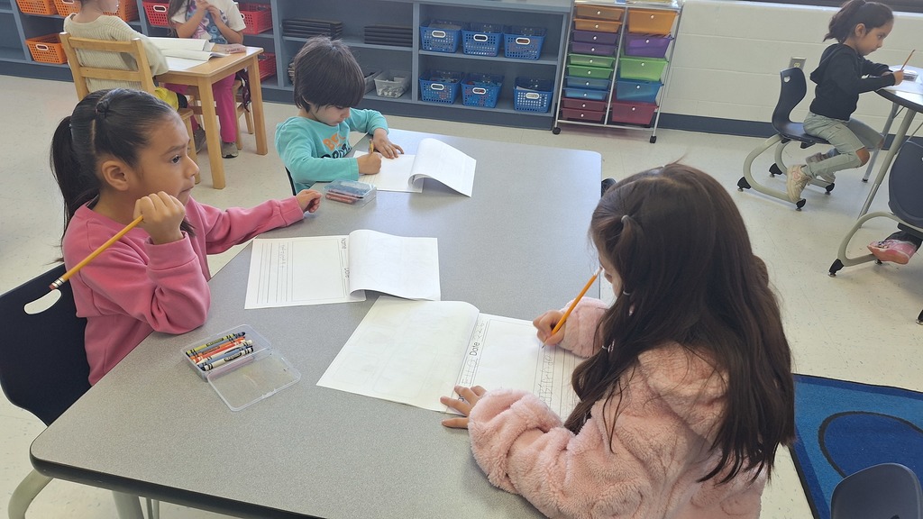 Kinder writing 