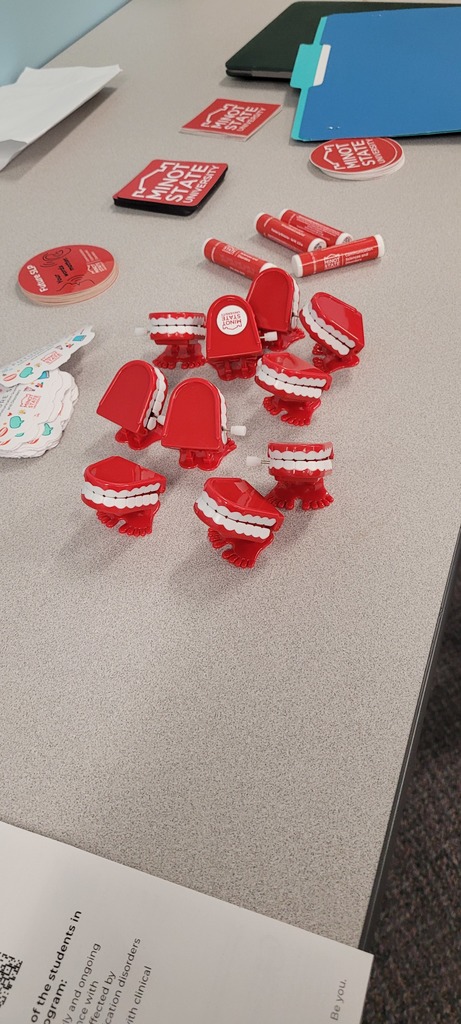 Chattering teeth toys 