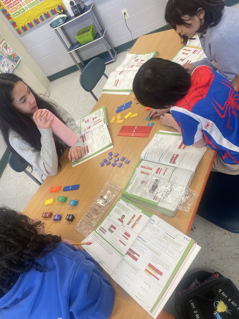 Mrs. Schaffer's 5th Grade Class Adding Mixed Numbers Using Models