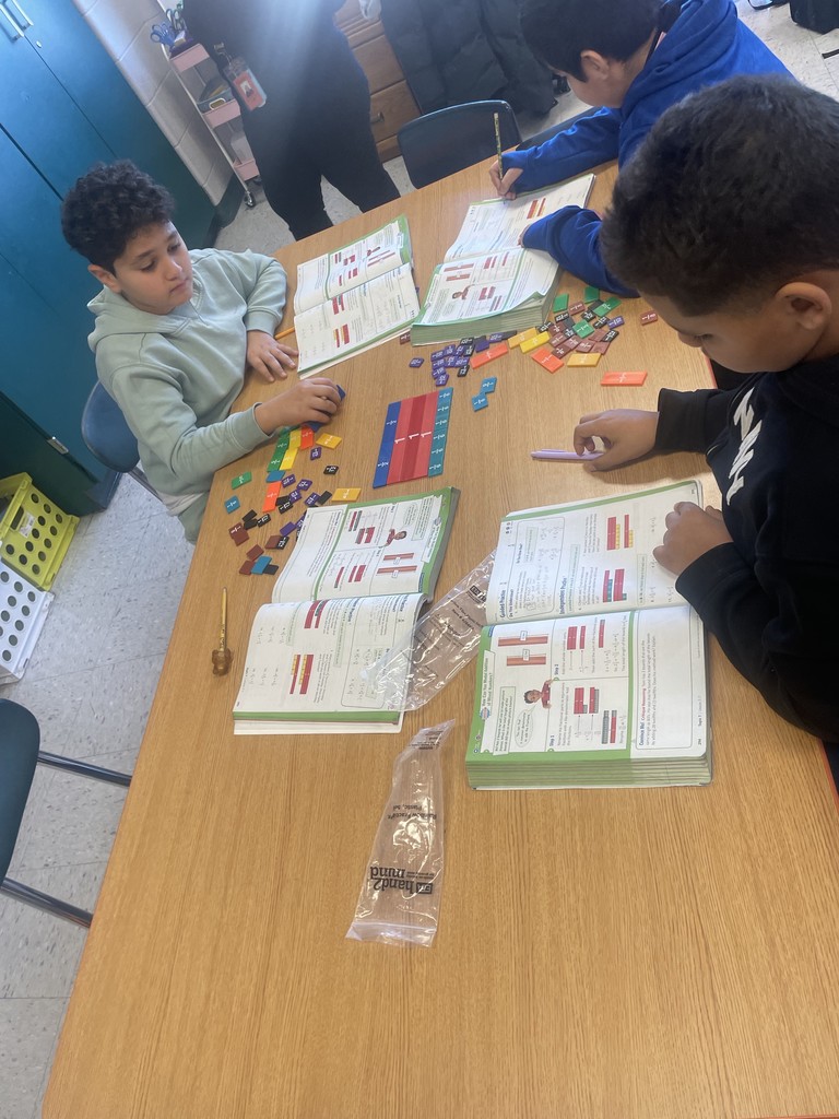 Mrs. Schaffer's 5th Grade Class Adding Mixed Numbers Using Models