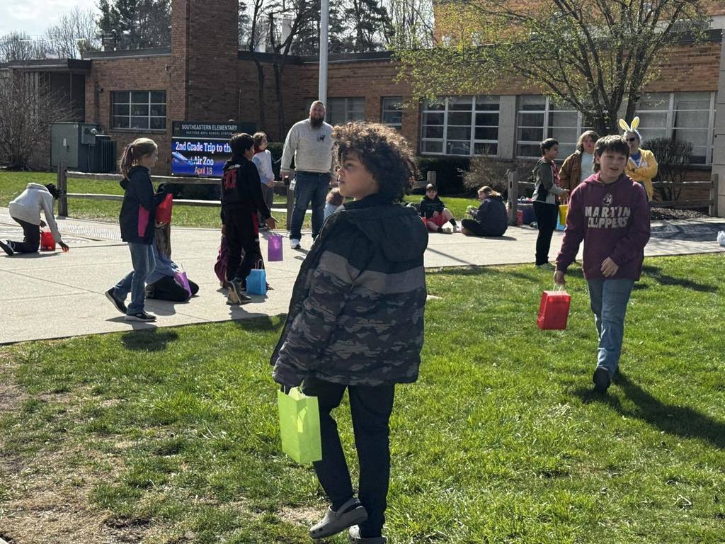 Southeastern Elementary PTO Easter egg hunt