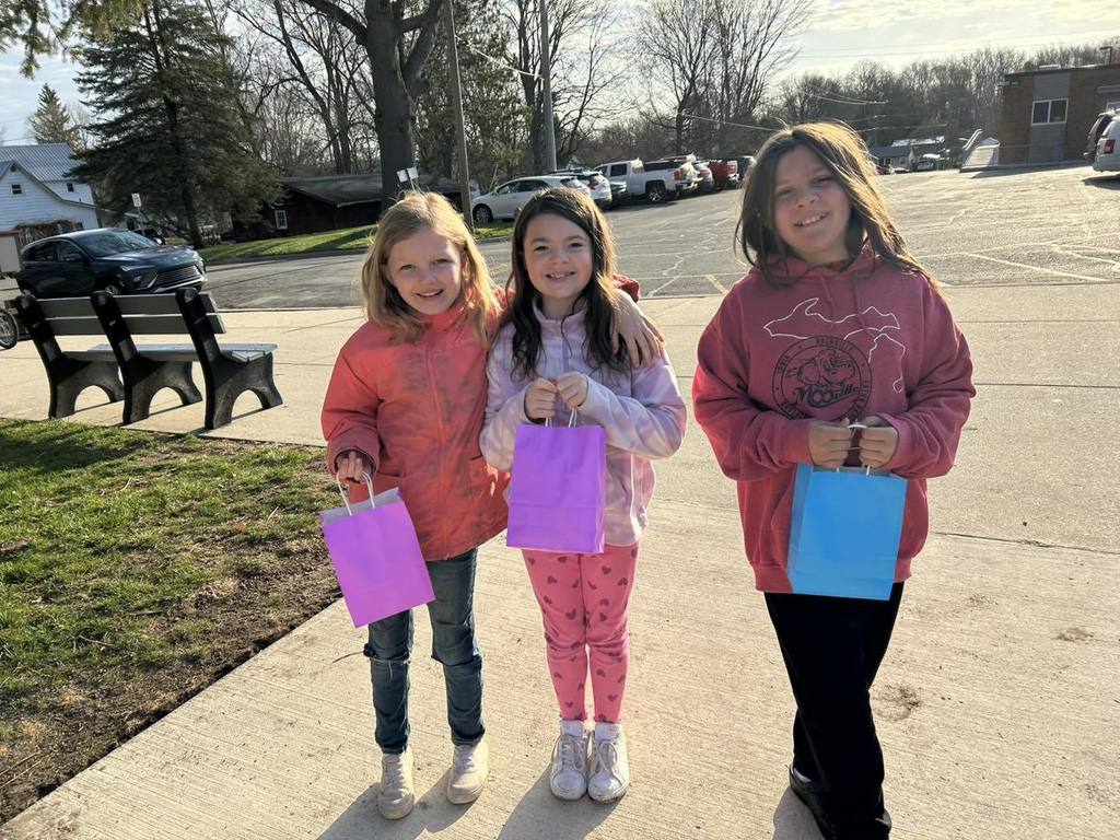 Southeastern Elementary PTO Easter egg hunt