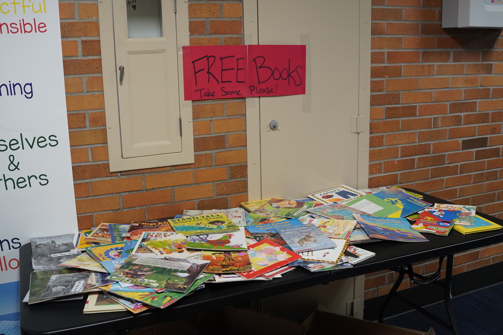 A table of free books