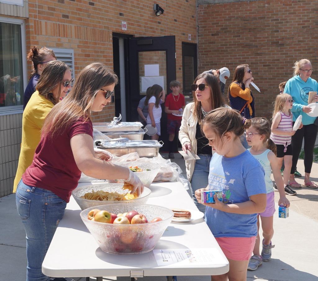 Northeastern Elementary's spring picnic.