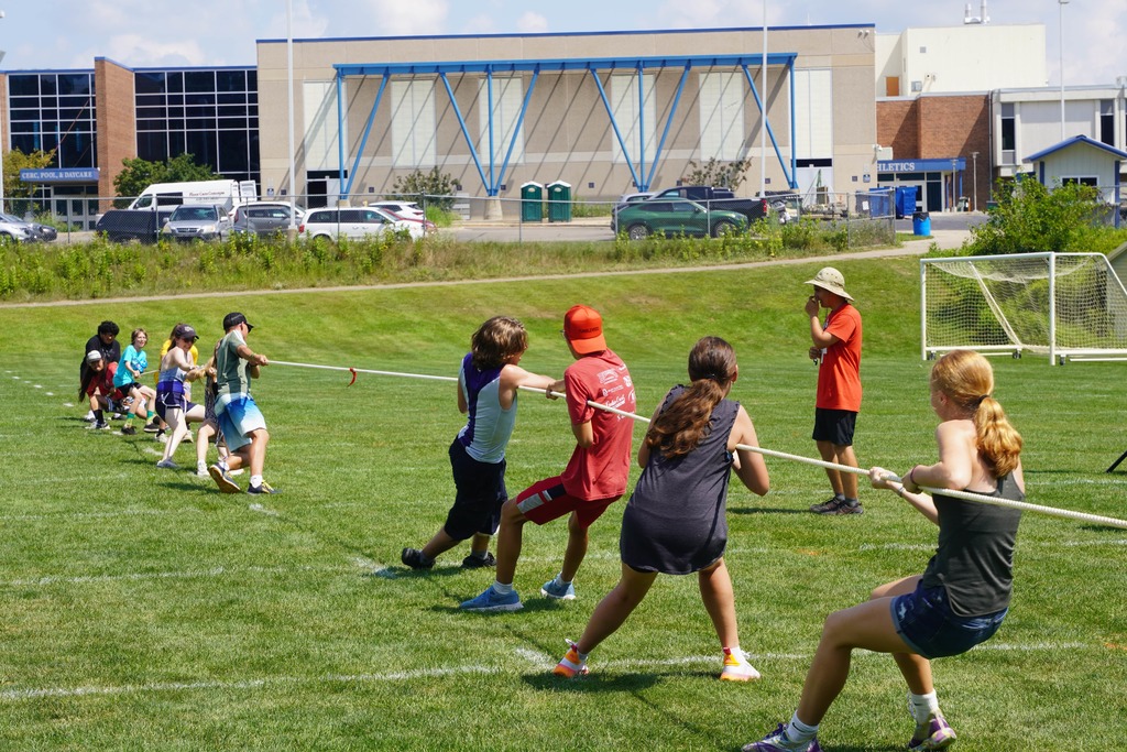 Band students playing tug-of-war