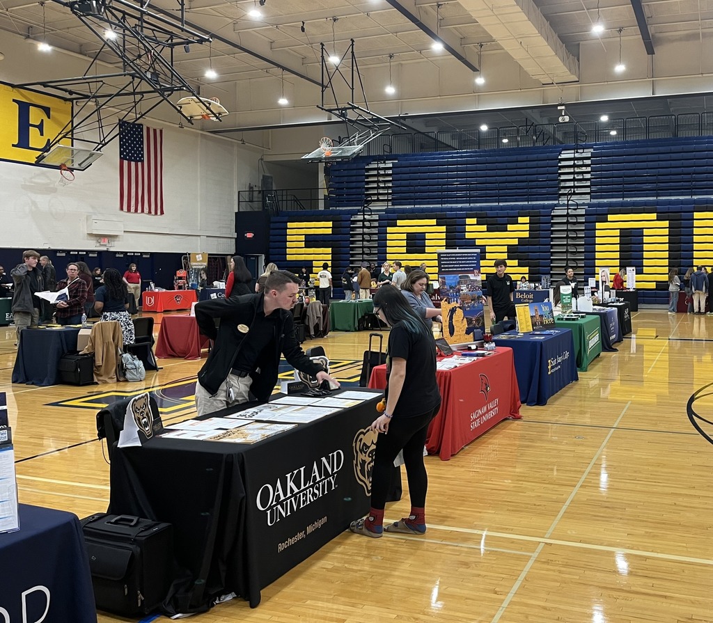 Students walking around the Barry County College Fair