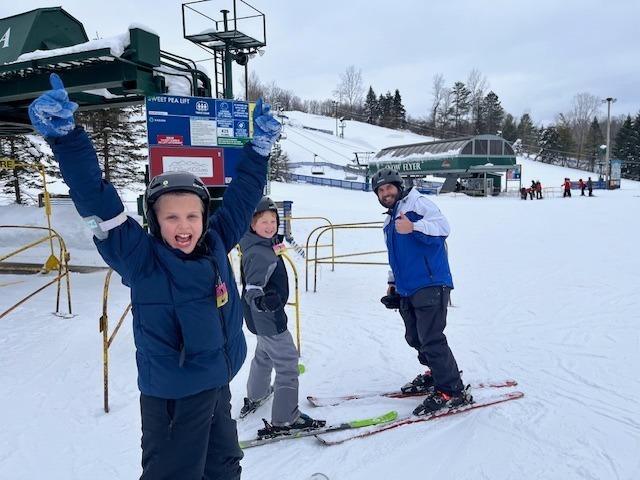 628071144_1469360378527096_1490416084136547200_n