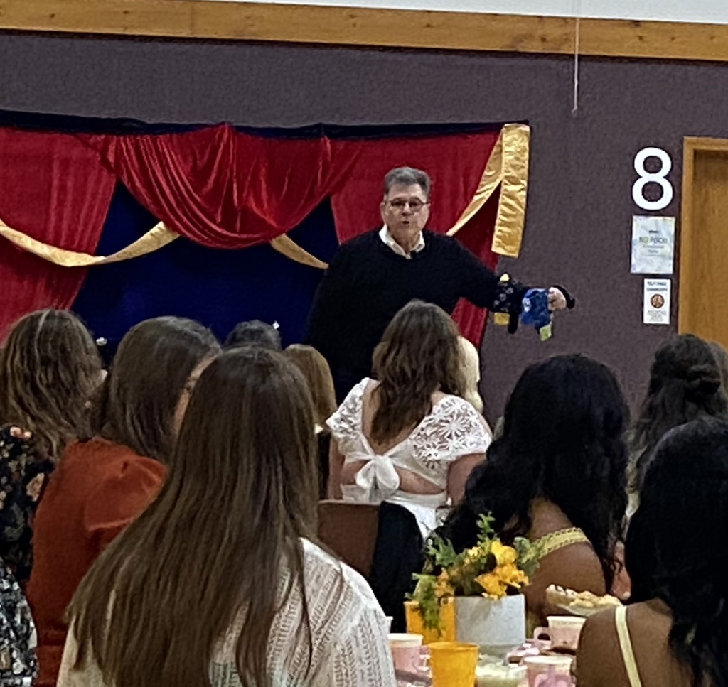 Senior tea scenes