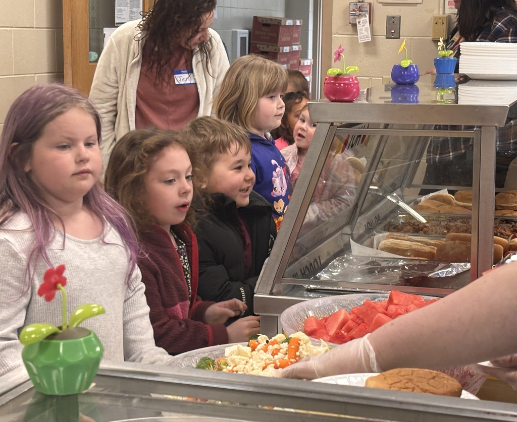 scenes from the Central Elementary spring cookout