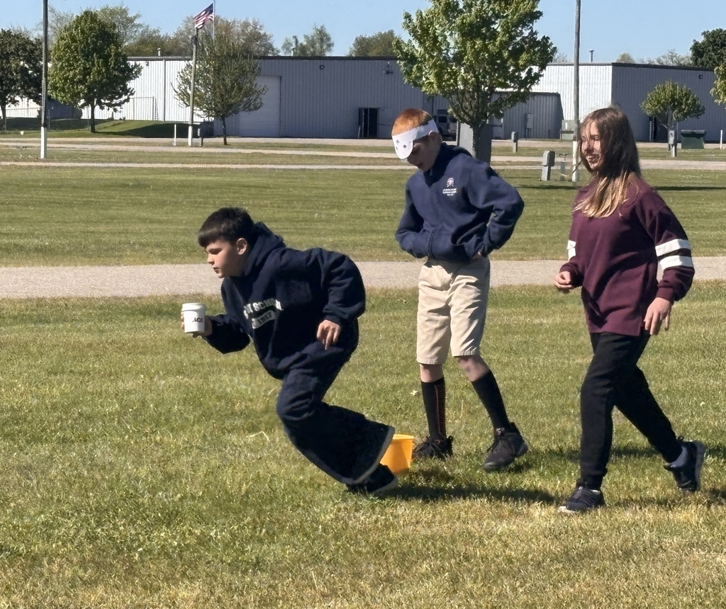 Hastings students  at ag day