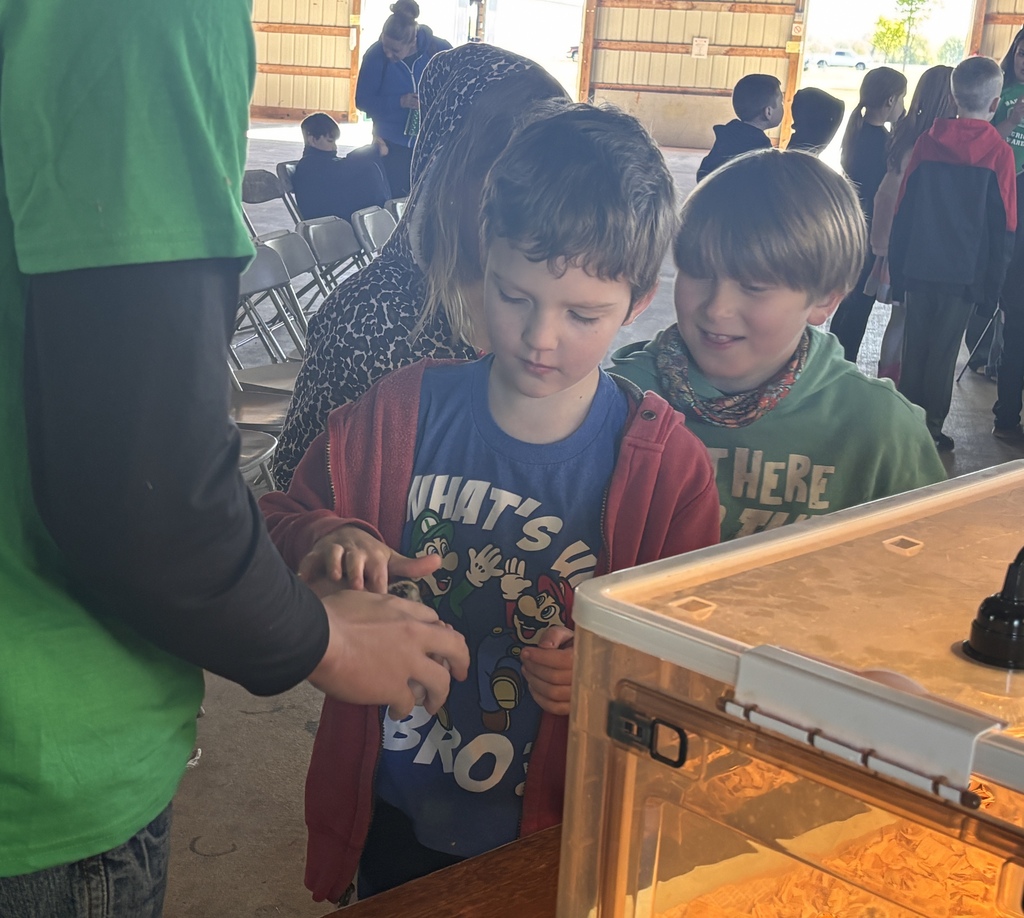 Hastings students  at ag day