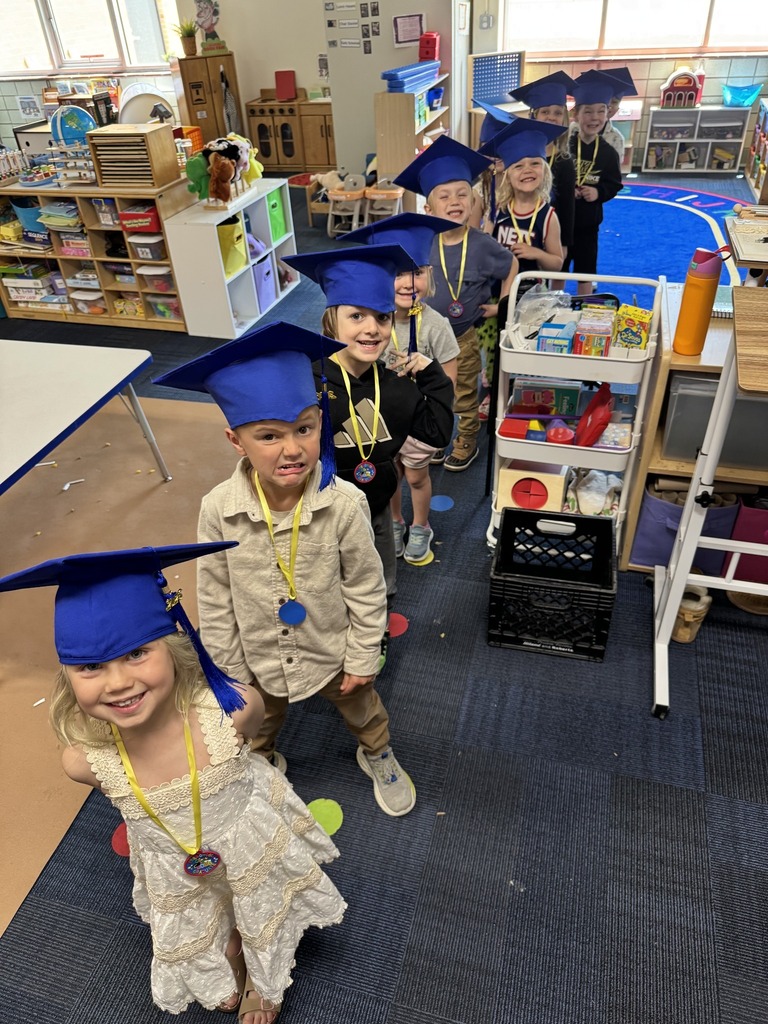 Preschoolers graduating