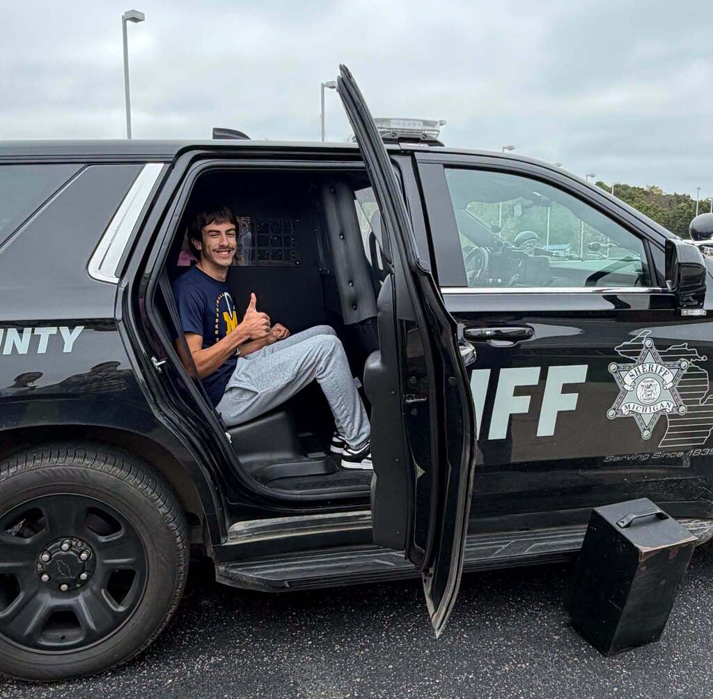 Students learn about K9 units