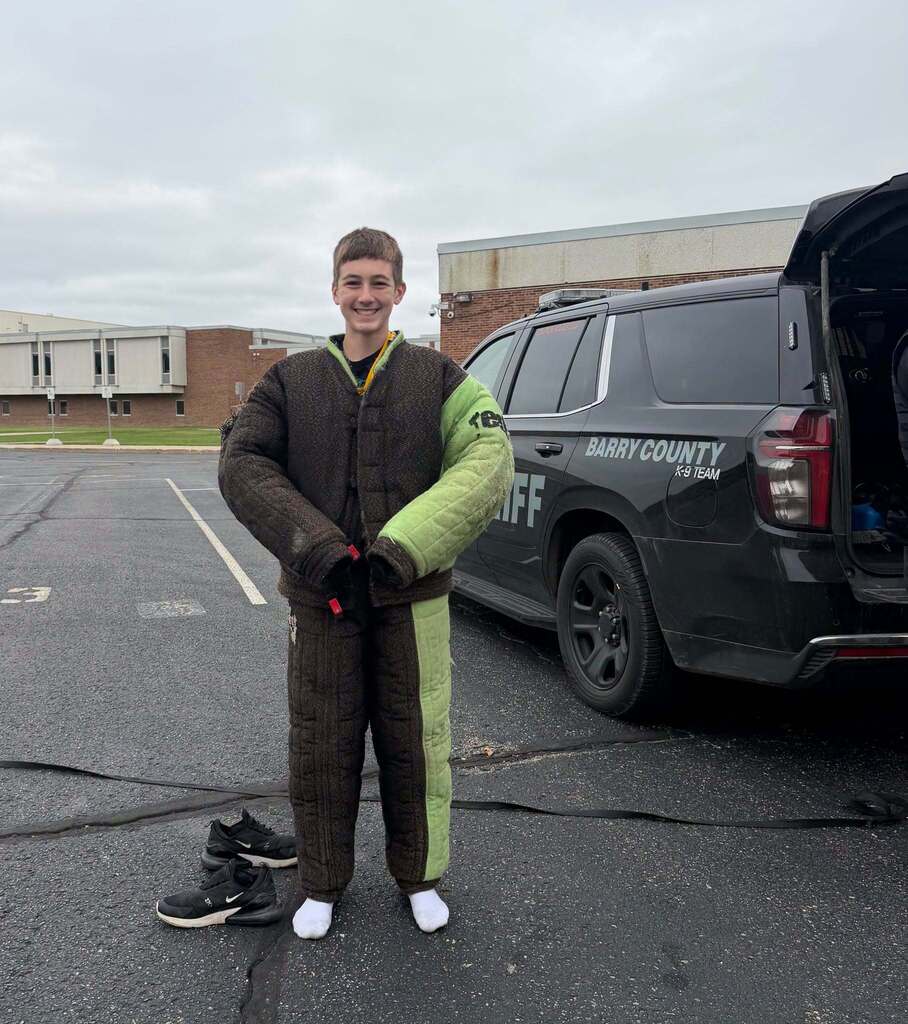 Students learn about K9 units