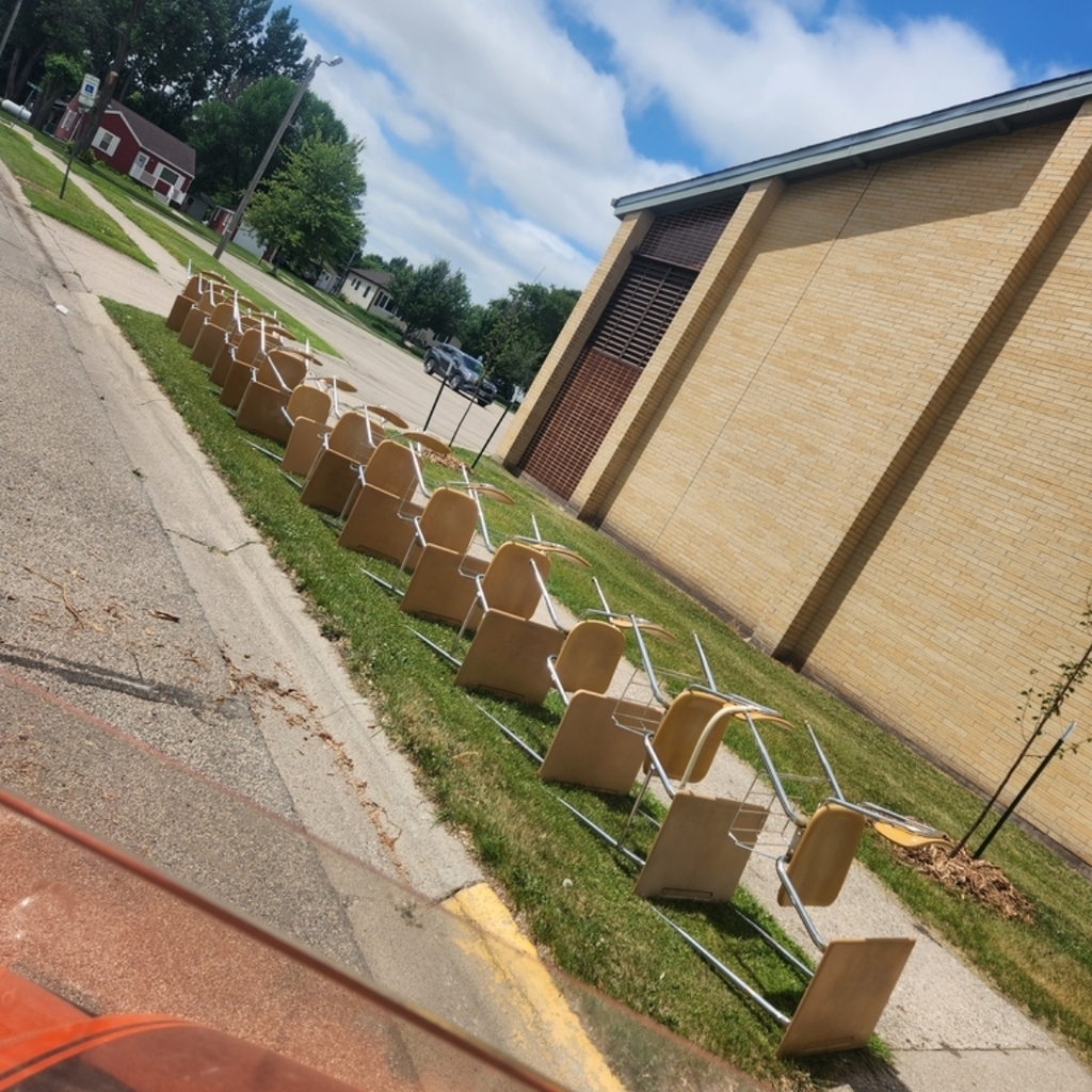 desks