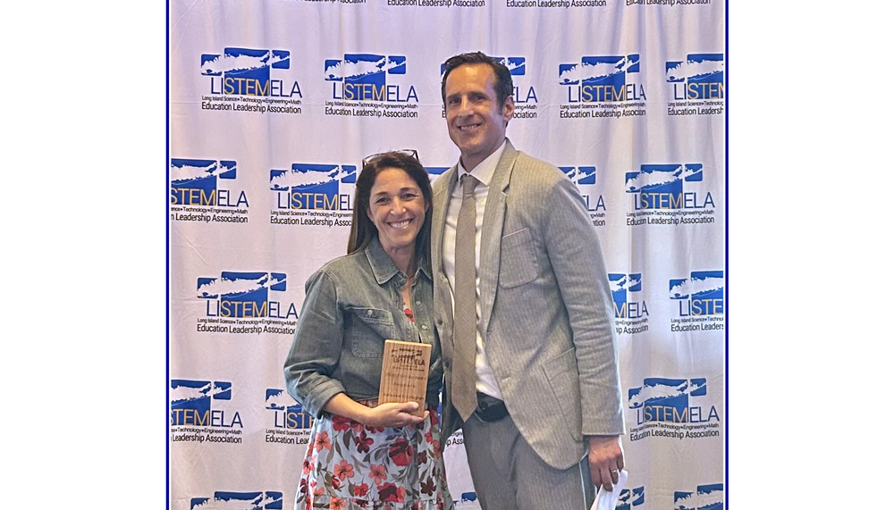 Mrs. O'Callaghan Honored with LISTEMELA STEM Star Award