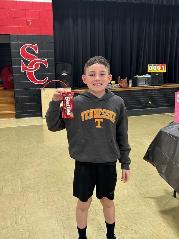 student with prize
