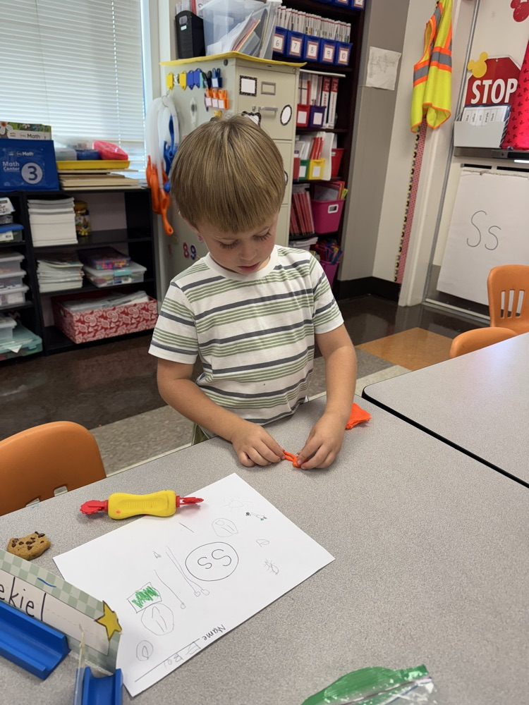 Kindergarten 3D Shape Building