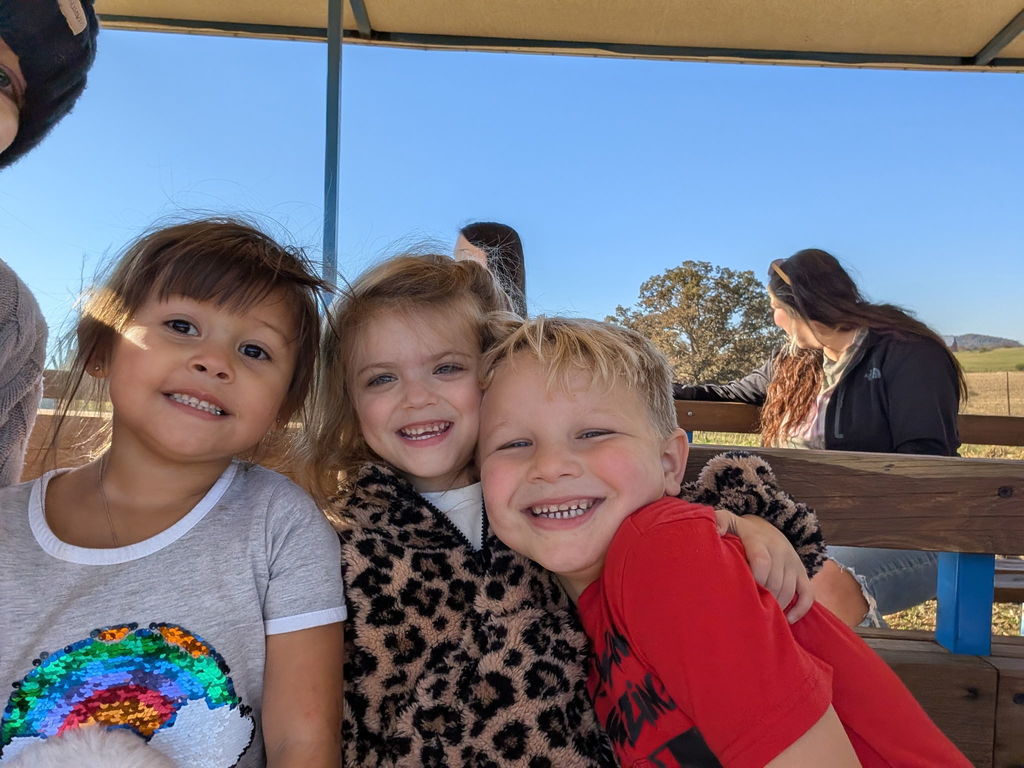 Pre-K field trip to Ballinger Farm.