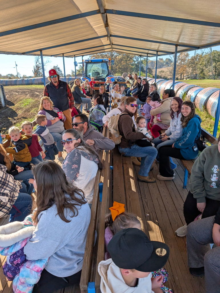 Pre-K field trip to Ballinger Farm.