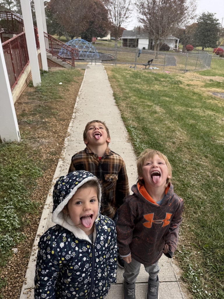 Kindergarten's First Snow!!