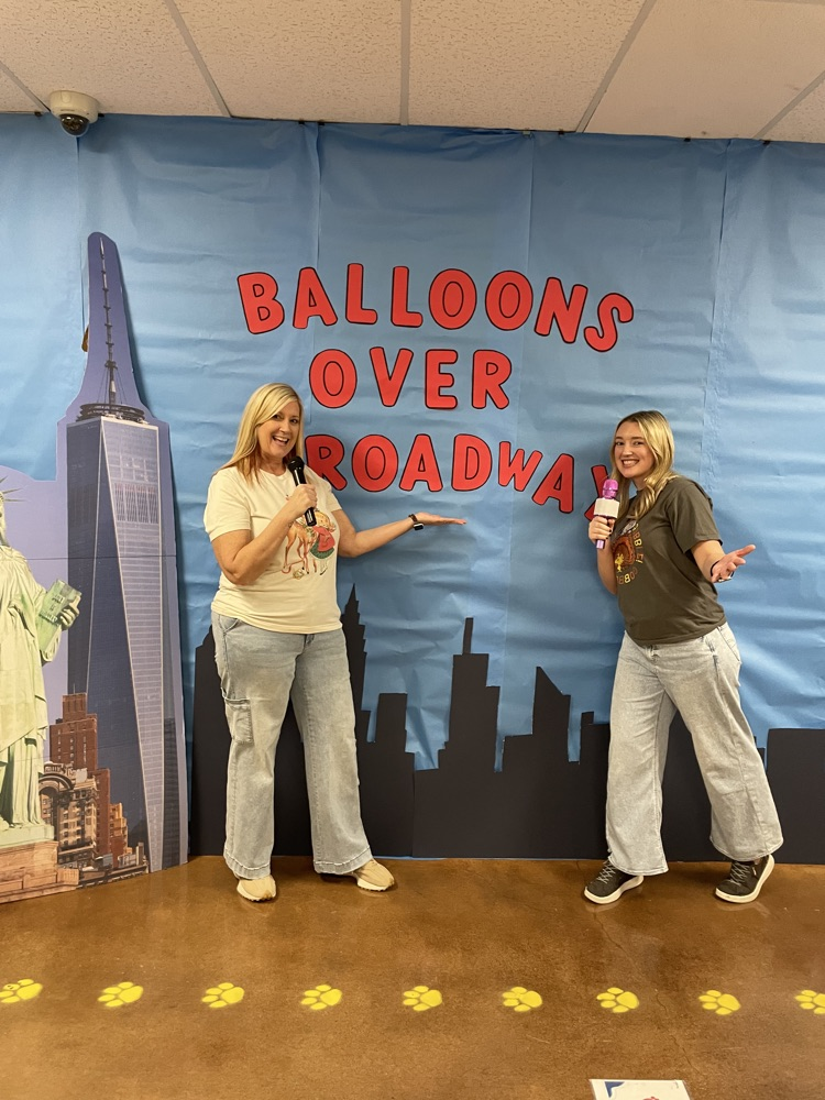 balloons over Broadway 