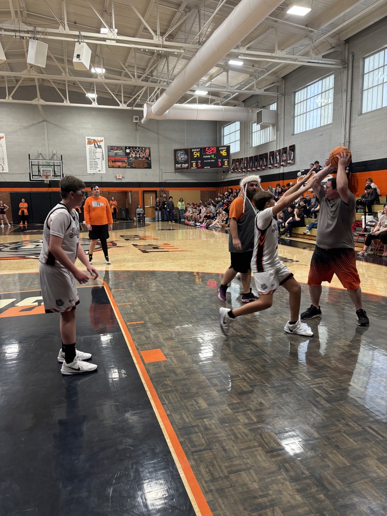 Student/Faculty Basketball Game