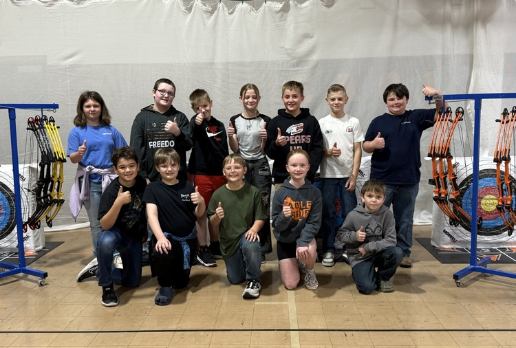 archery contestants 