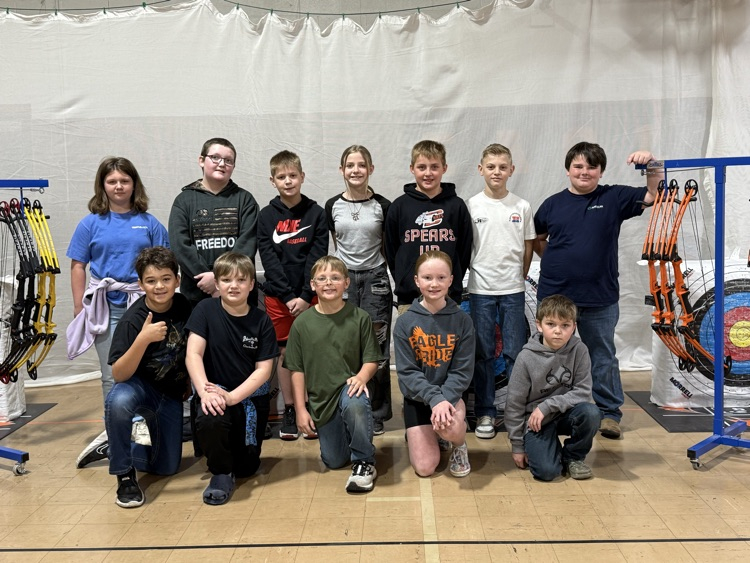 archery contestants 