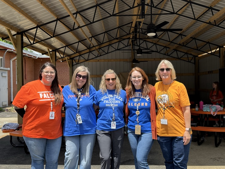 4th grade teachers and assistants 