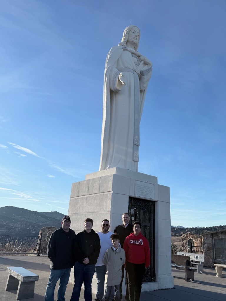 8th grade students visiting the St. Frances Xavier Cabrini Shrine in Colorado.