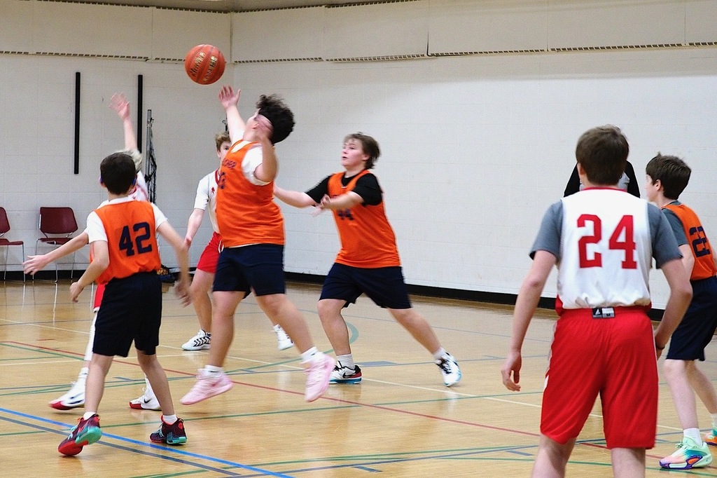 Heilicher players reach for ball