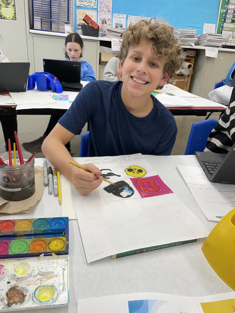 students paints talit corner designs