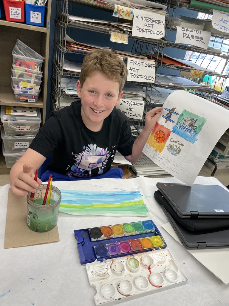 student shows talit corner designs