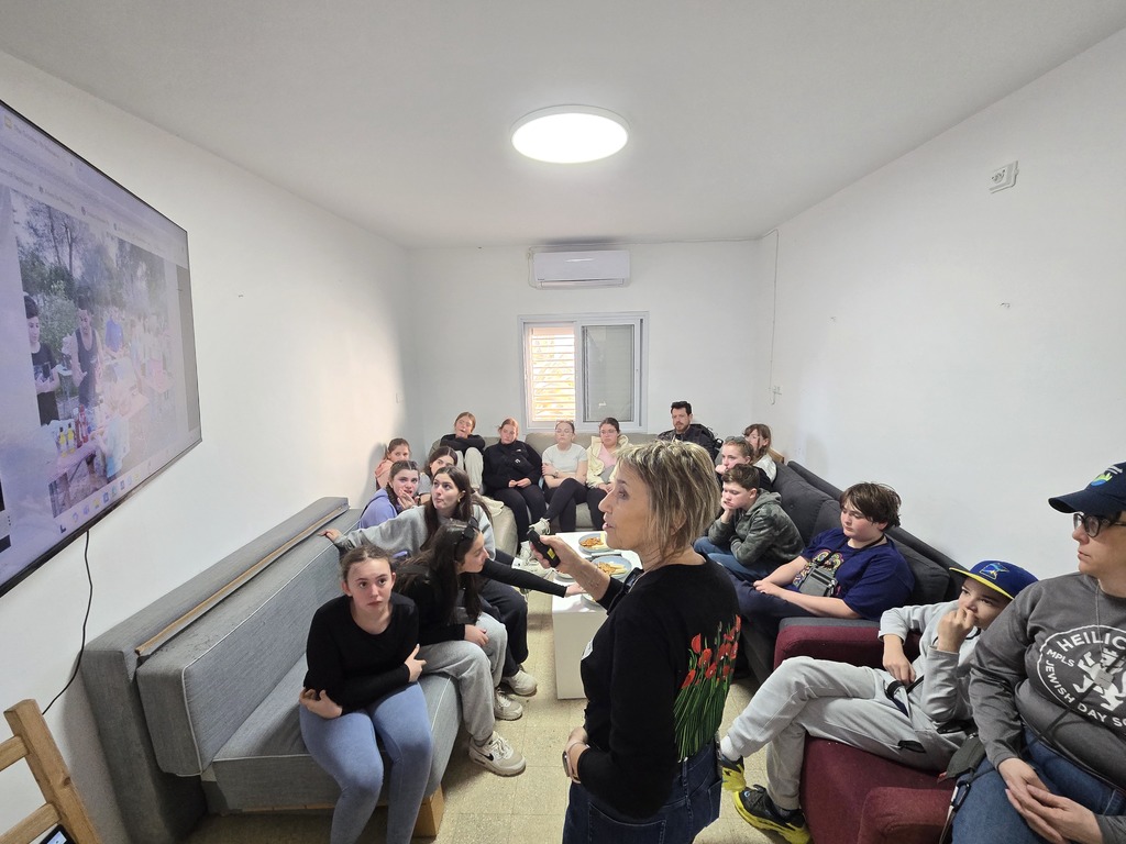 students hear presentation