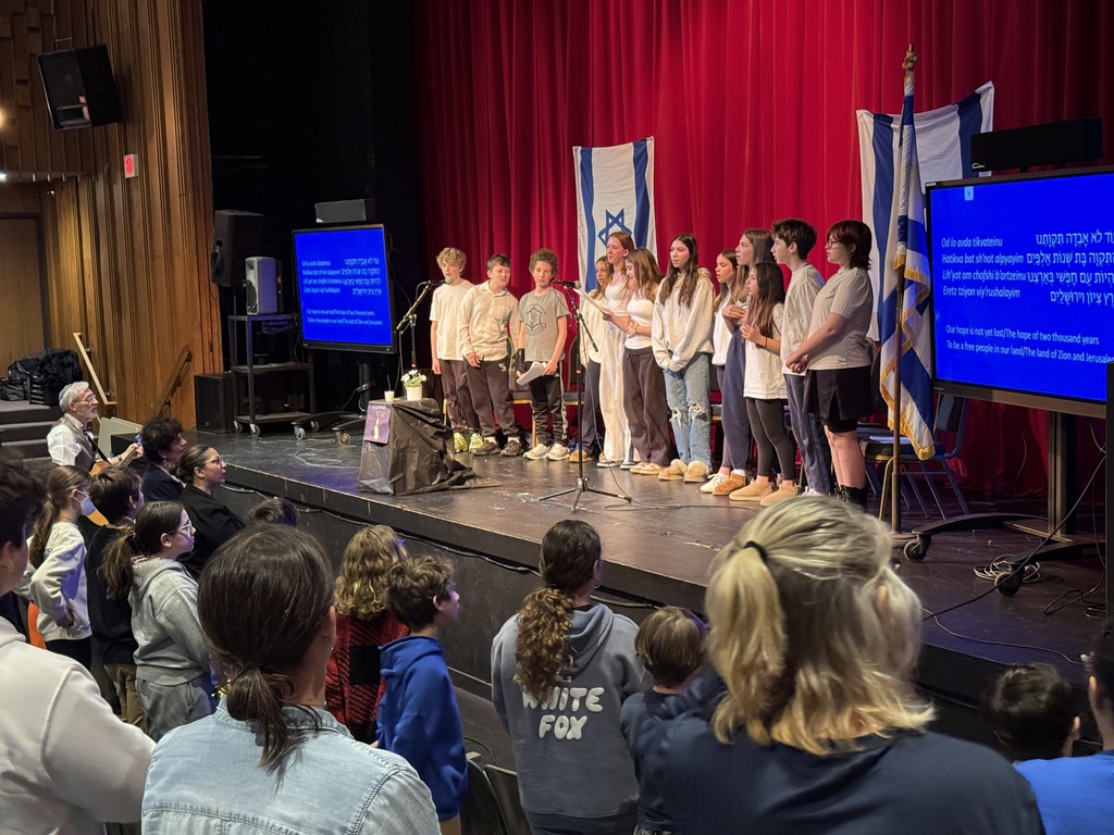 everyone sings Hatikvah