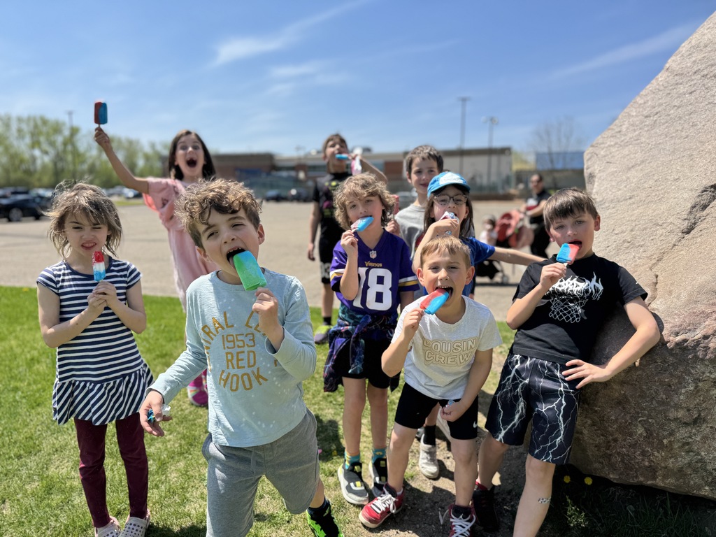 students with ice cream