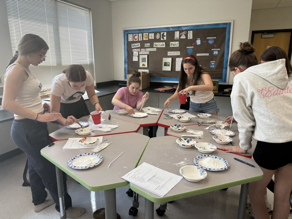 middle schoolers use acid/base chemistry to make bath bombs