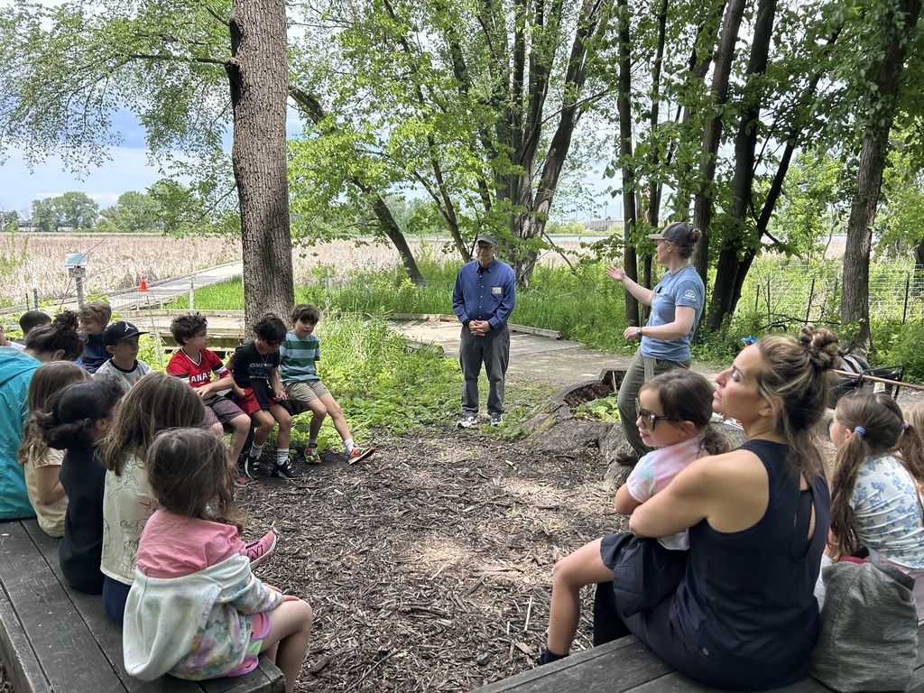 students learn at Westwood Hills Nature Center