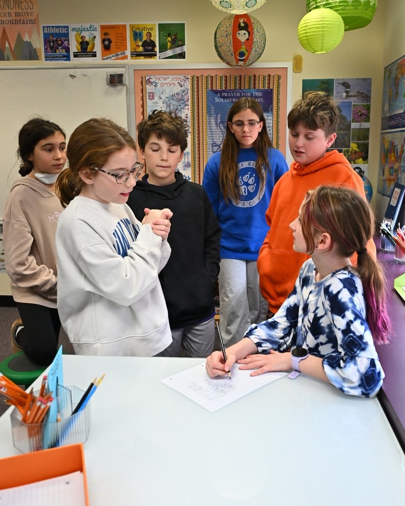 students plan food drive