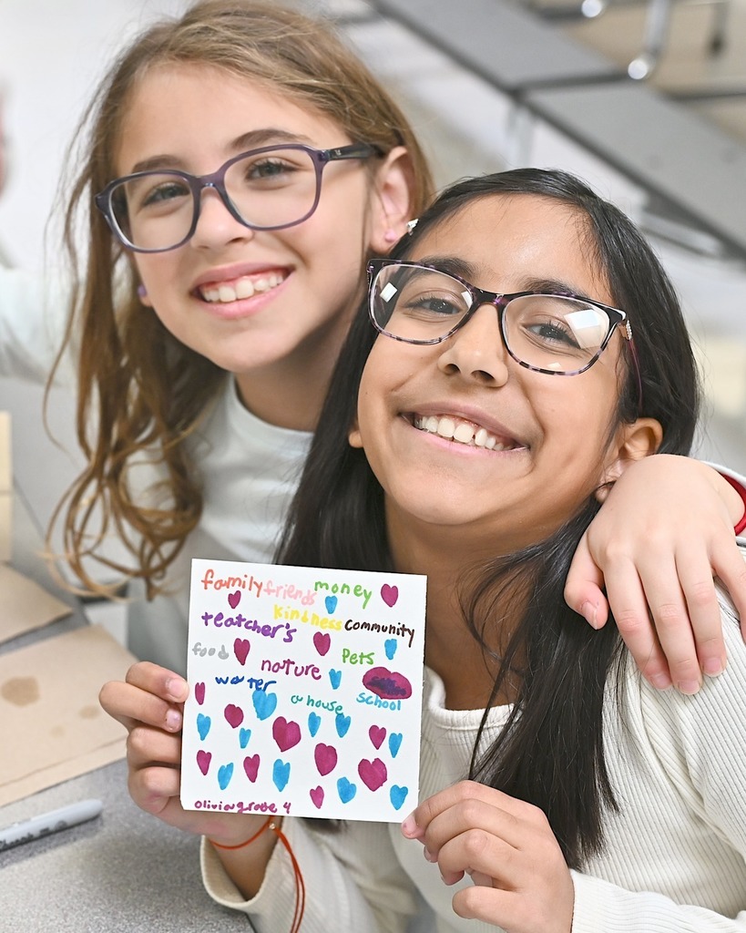 students show gratitude art