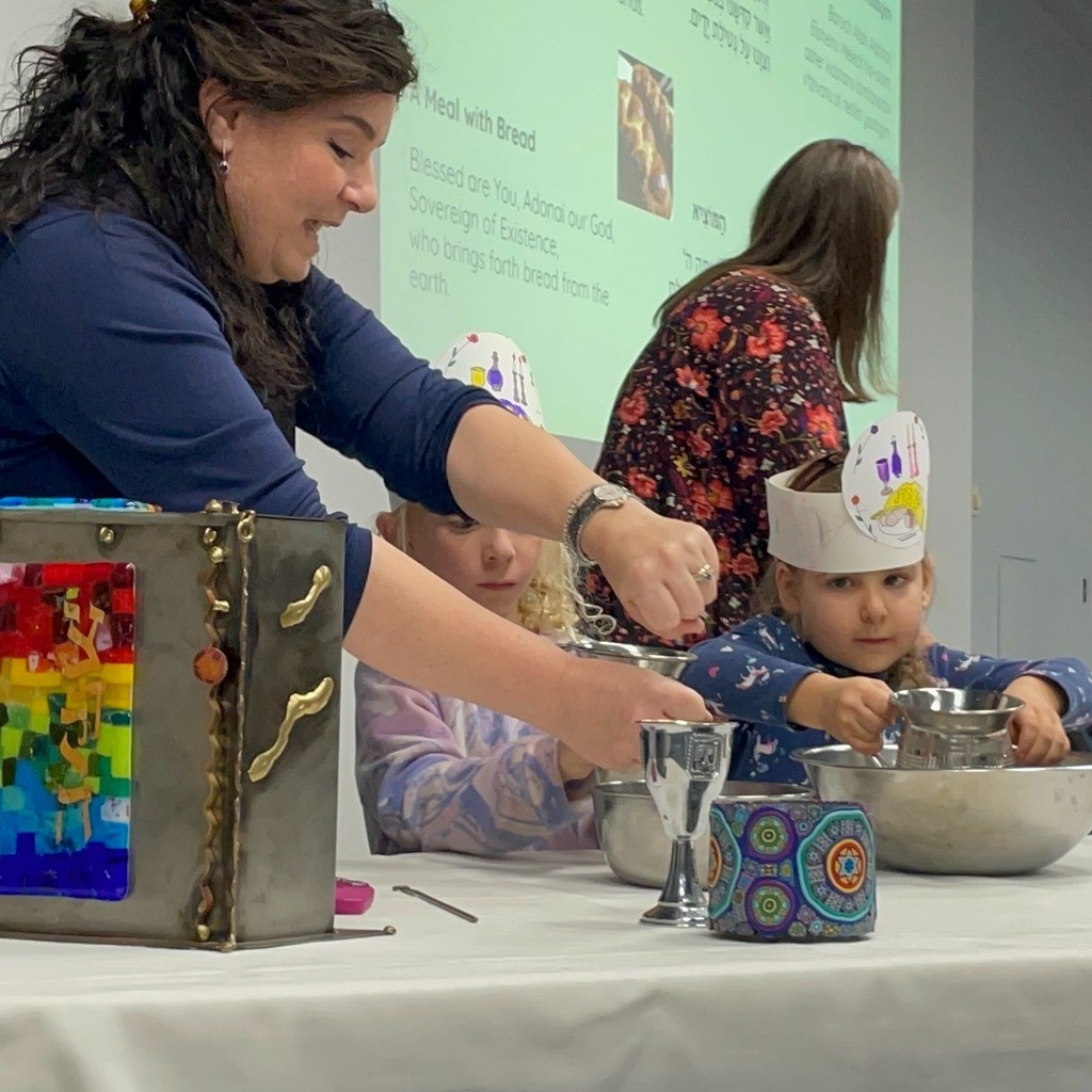 kindergartners lead hand washing