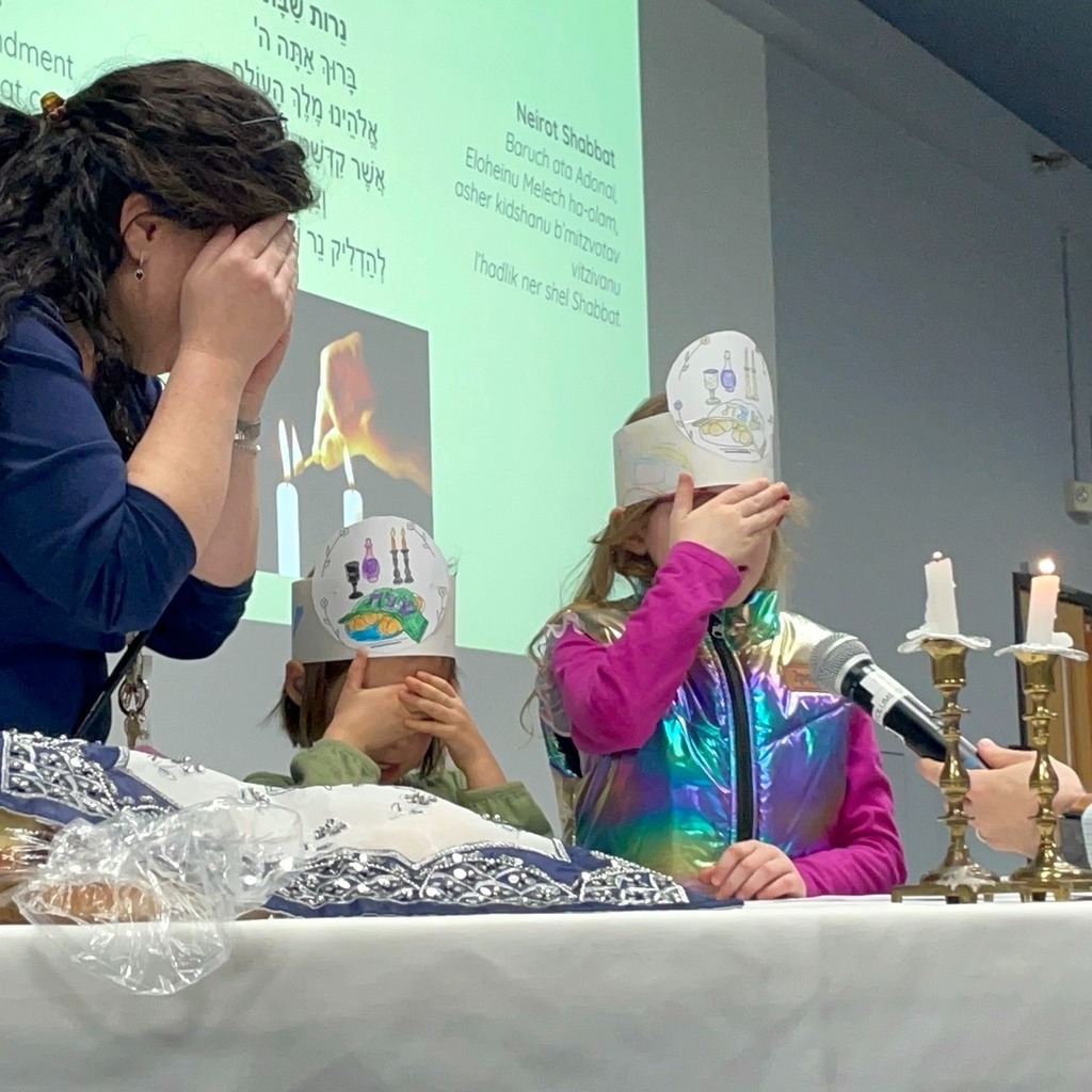 kindergartners lead candle blessing