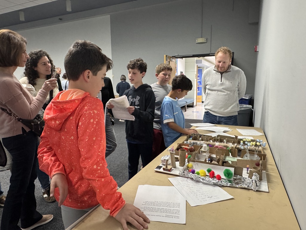 fifth grade students present mars colony model to parents