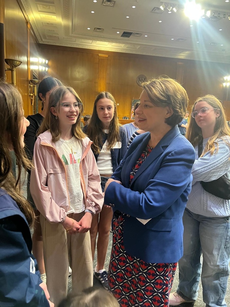 students speak with Senator Amy Klobuchar