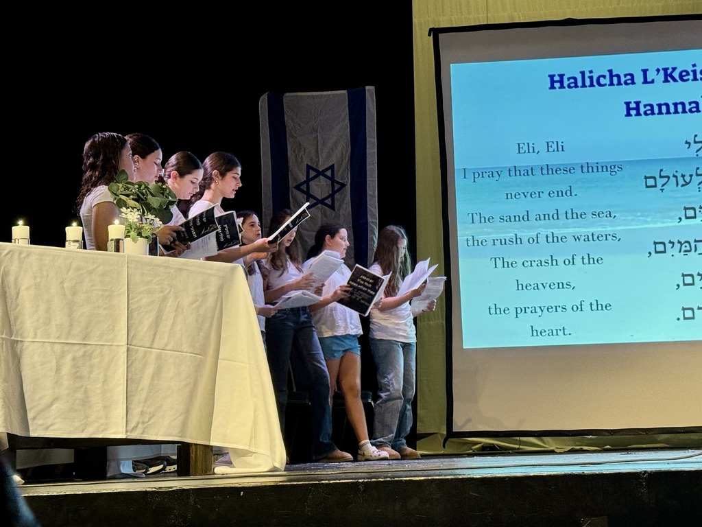 Students sing Eli, Eli