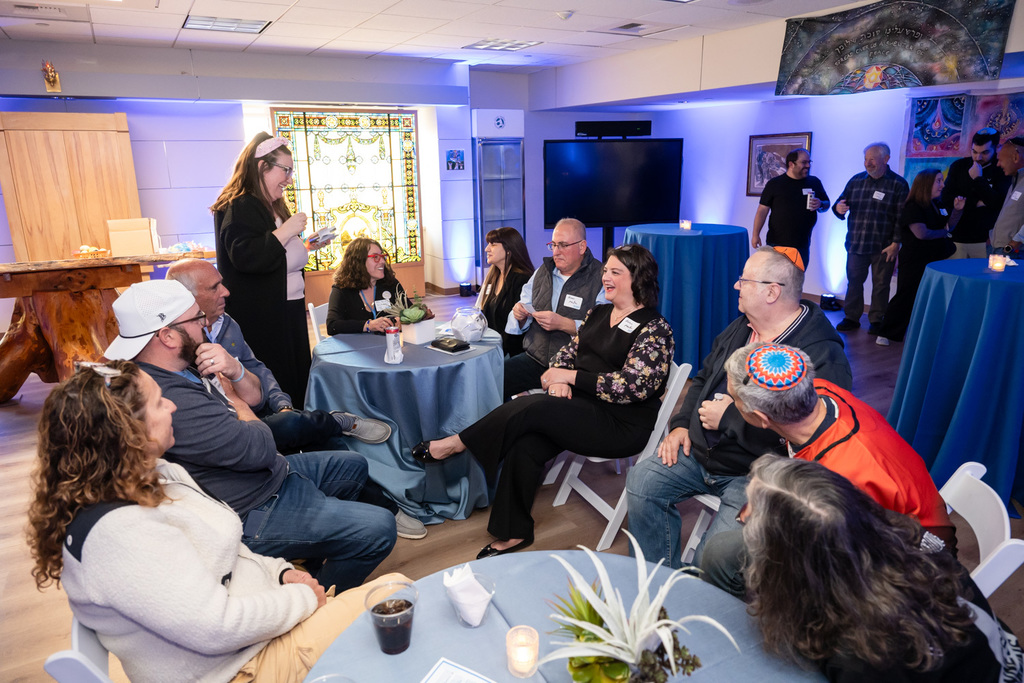 people play word-guessing game