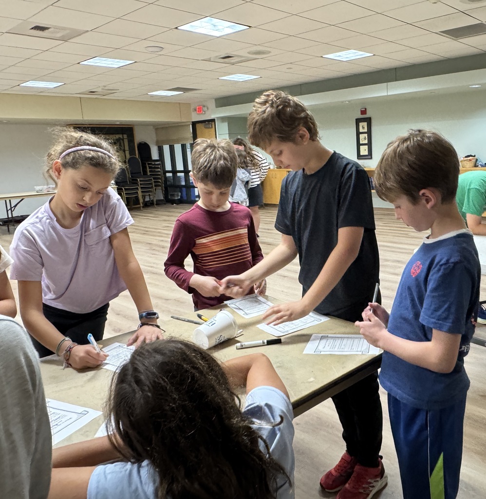 students write reflections on Torah