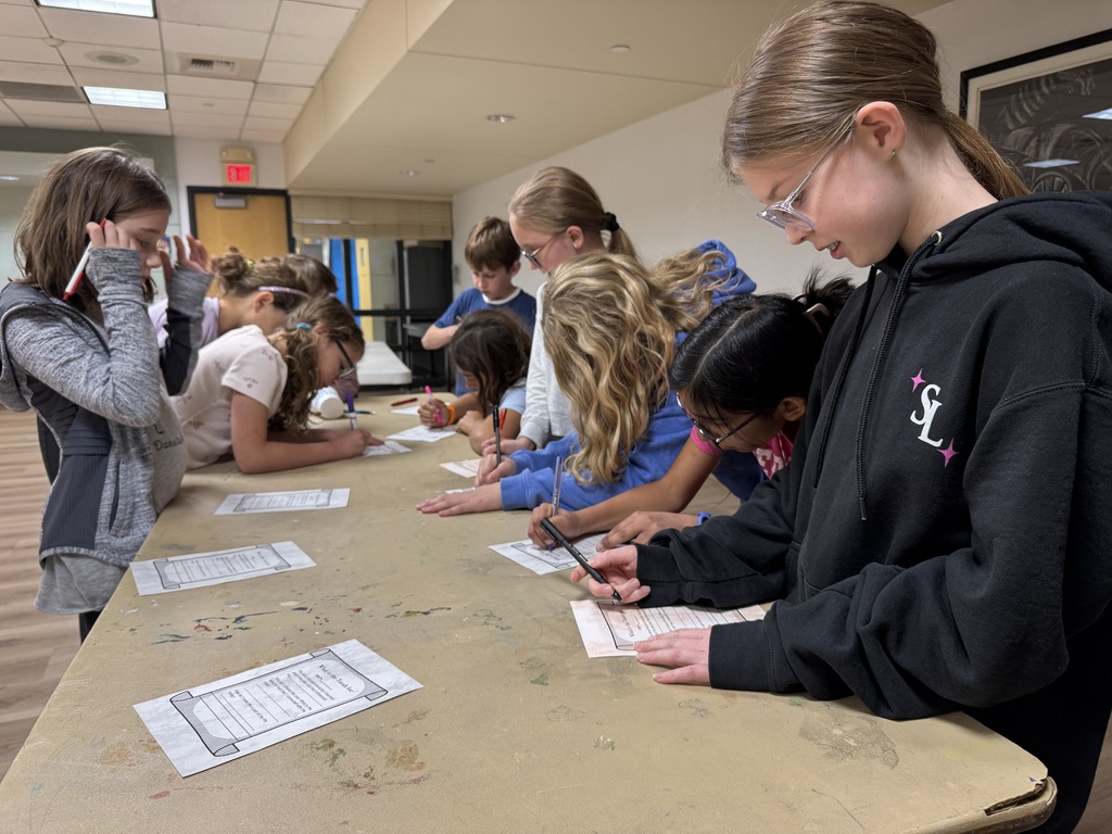 students write reflections on Torah