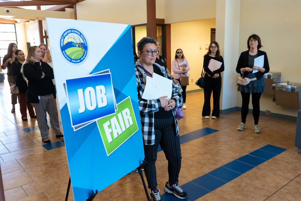 HUSD Job Fair_5